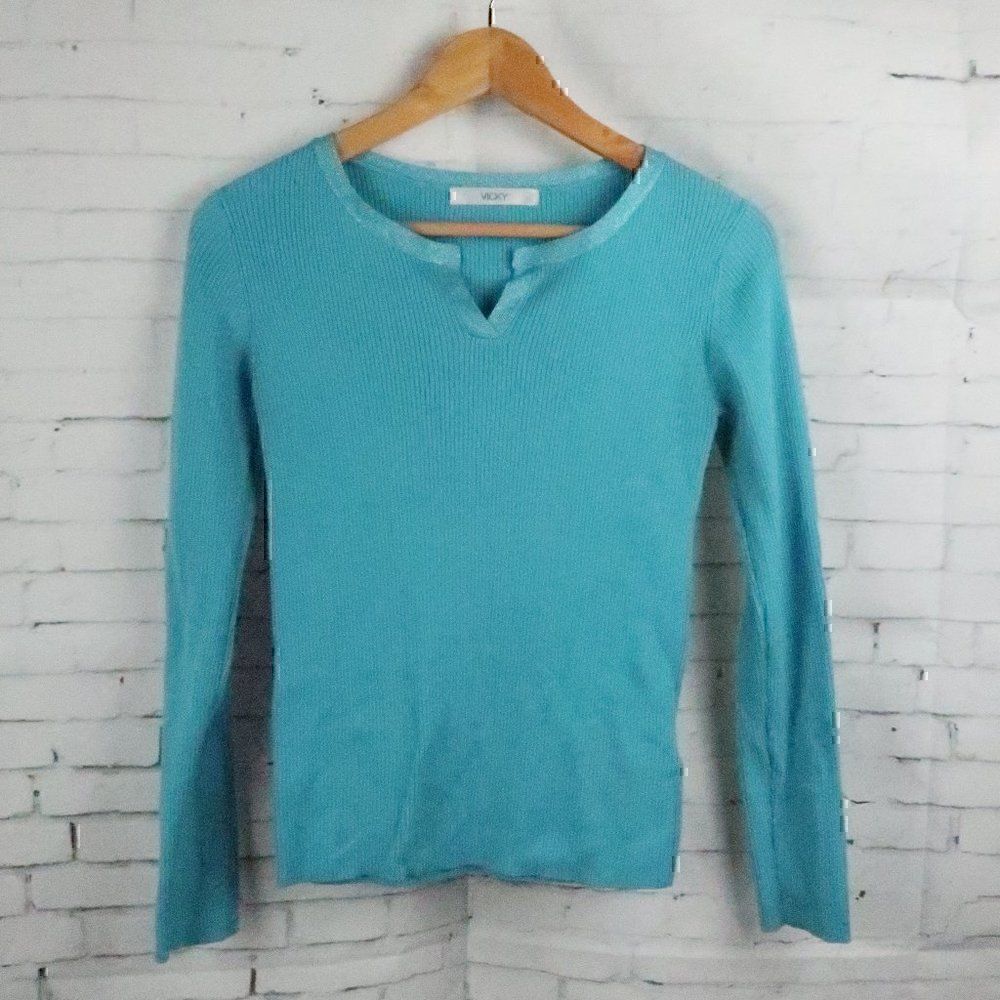 VICKY AQUA BLUE V NECK LONG SLEEVE RIBBED KNIT SWEATER WITH SPARKLE TRIM SIZE 2